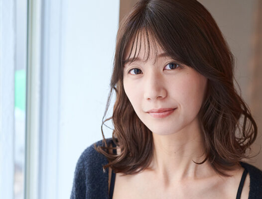 ミディアムヘアの女の子