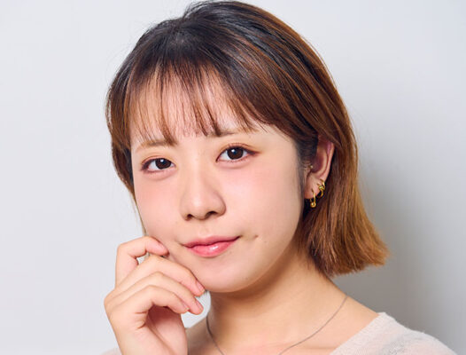 重め前髪を可愛くする